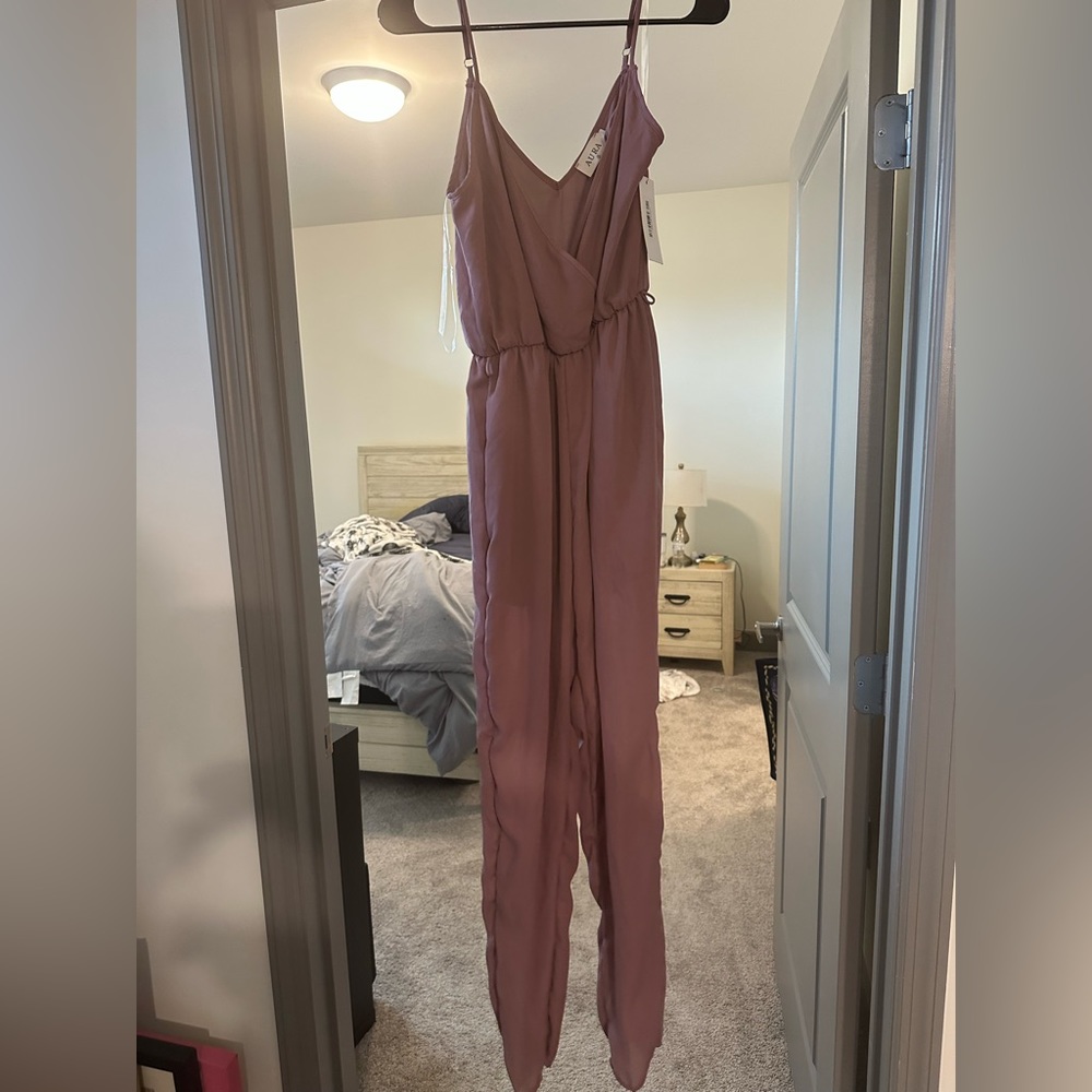 Mauve jumpsuit- originally from red dress boutique never worn!